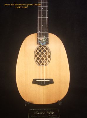 Handmade Soprano Ukulele, Solid Spruce, Mahogany Archback Pineapple, Soft-bag, Bruce Wei UAW13-2007 