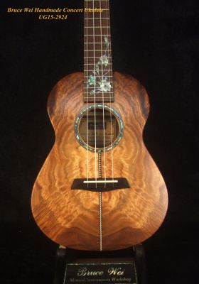 Bruce Wei Handmade Solid Curly Acacia, Macassar Ebony Concert Ukulele, Floral inlay, Soft-bag UG15-2924 