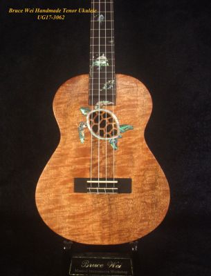 Handcrafted Tenor Ukulele, Solid Curly Maple, Turtle Soundhole, Fish Inlay, Soft-bag, Bruce Wei UG17-3062 