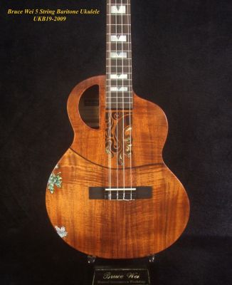 Handcrafted 5 String Baritone Ukulele, Curly Hawaiian Koa, Maple Leaf Inlay, Soft-bag, Bruce Wei UKB19-2009