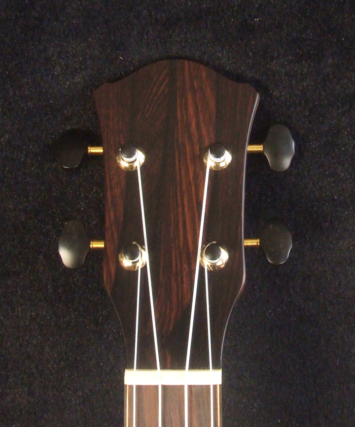 Tenor Ukulele, Left-handed